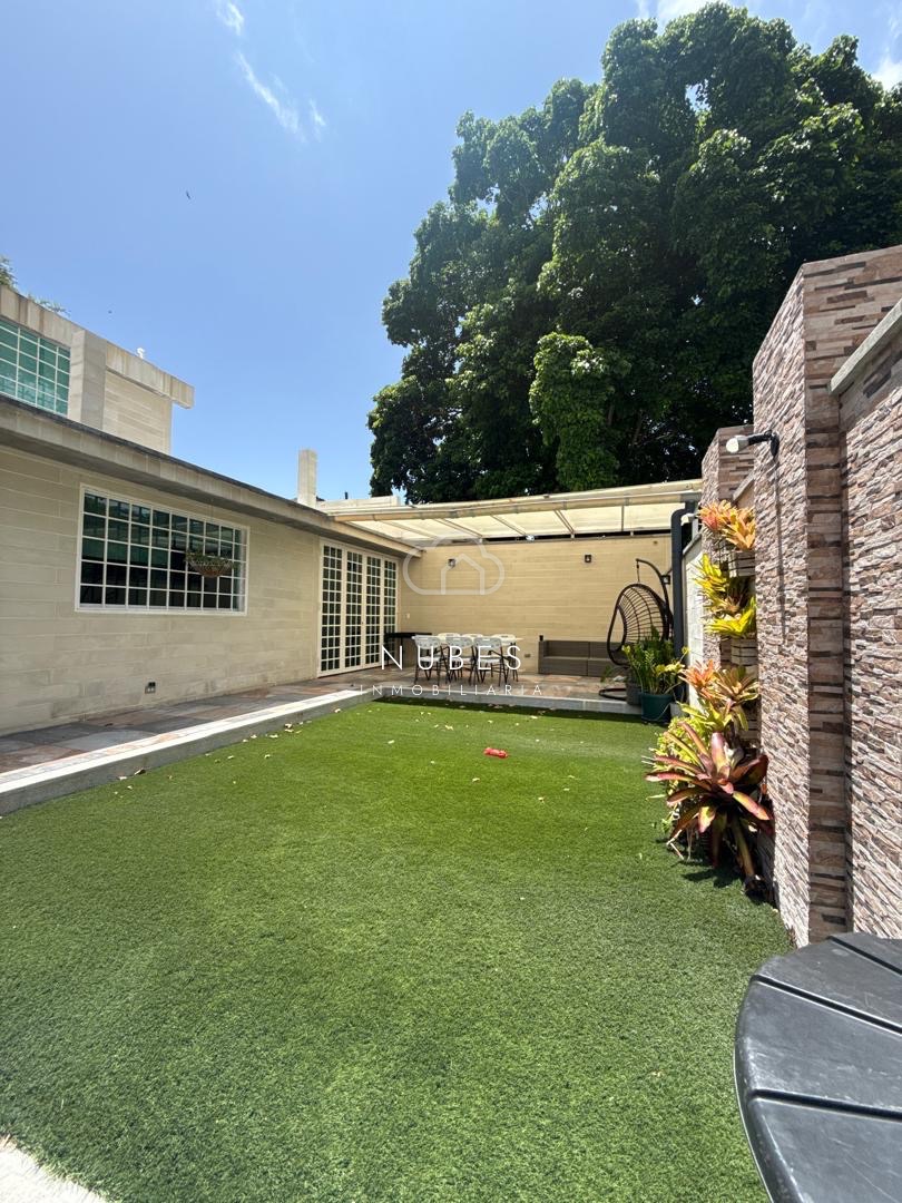 Casa remodelada en venta